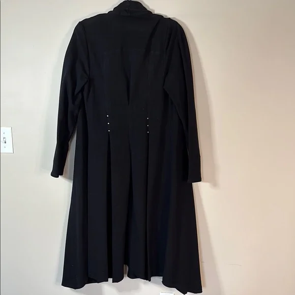 Elegant Black Long Coat - Picture 8 of 15
